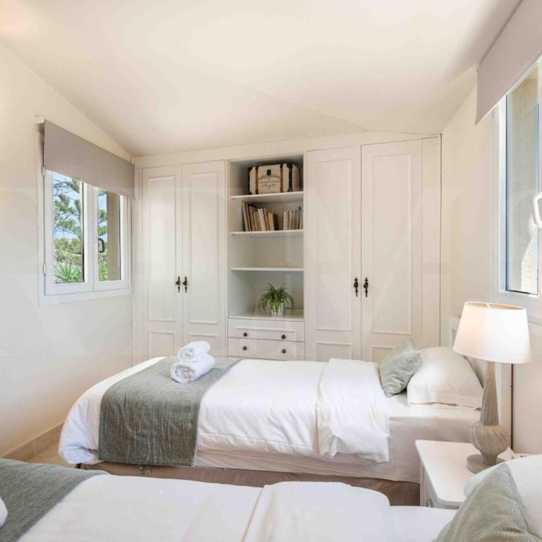 Luxury Sea View Villa with Pool & Terrace REMS - Villa - 54