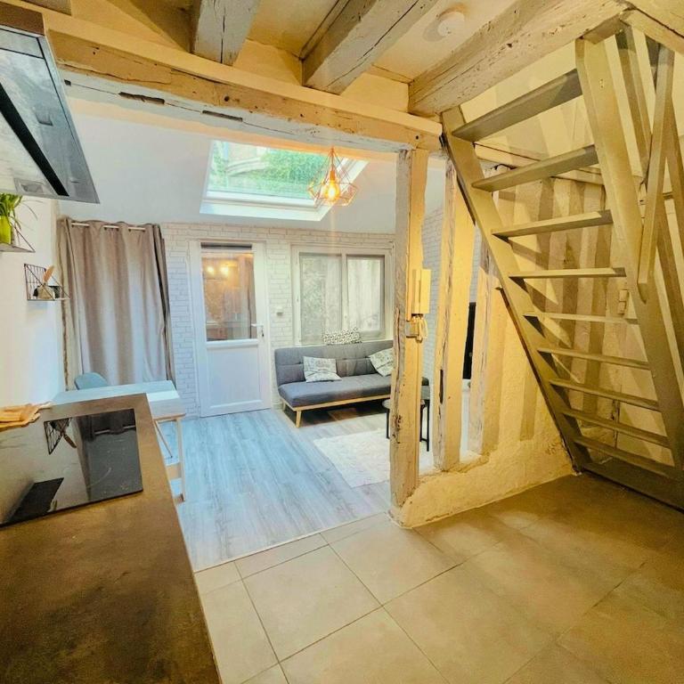 Charmante maison triplexe avec jardinet - Vacation Home - 4