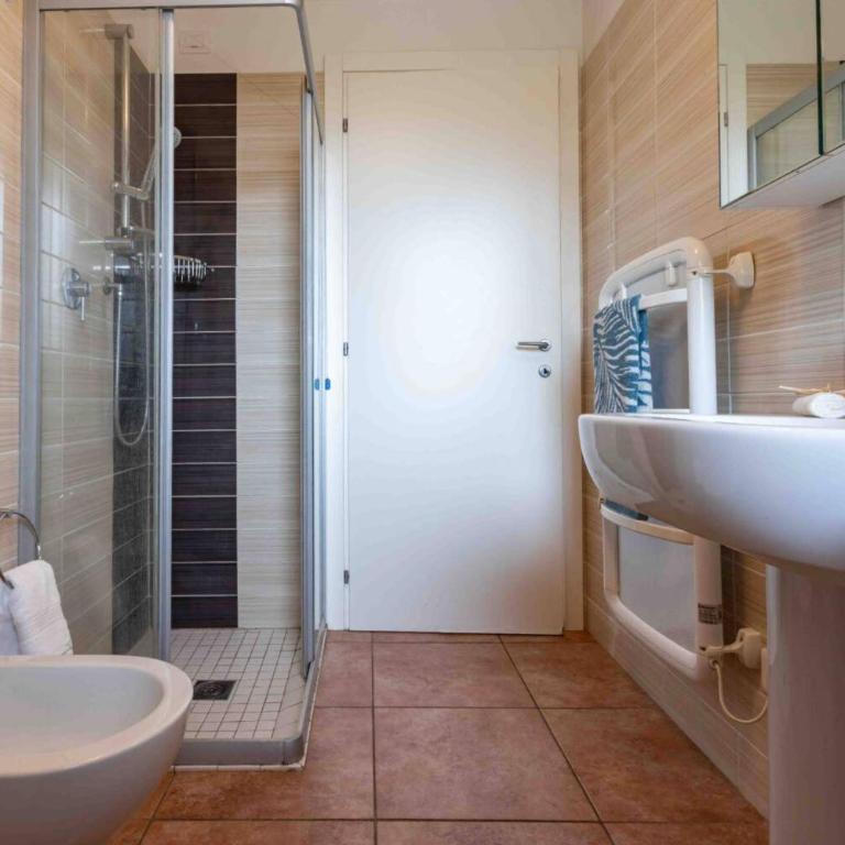 Lovely flat with swimming pool Bibione - Appartement - 5