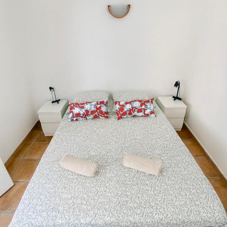 50m Plage - T2 Climatisés, Studio & Wifi - Appartement 1 Chambre - 3