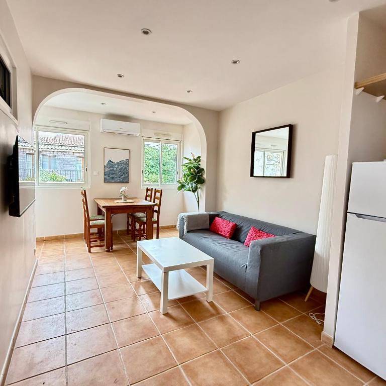 50m Plage - T2 Climatisés, Studio & Wifi - Appartement 1 Chambre - 27