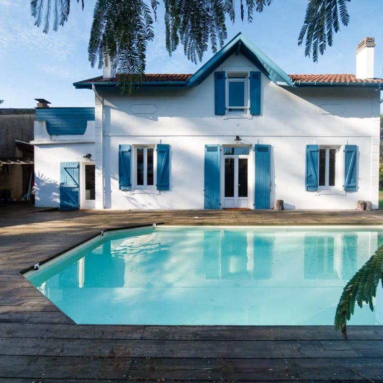CAPBRETON- Villa MOANA pour 10 personnes- Piscine chauffée et Jacuzzi- Wifi gratuit - Maison 5 Chambres - 1