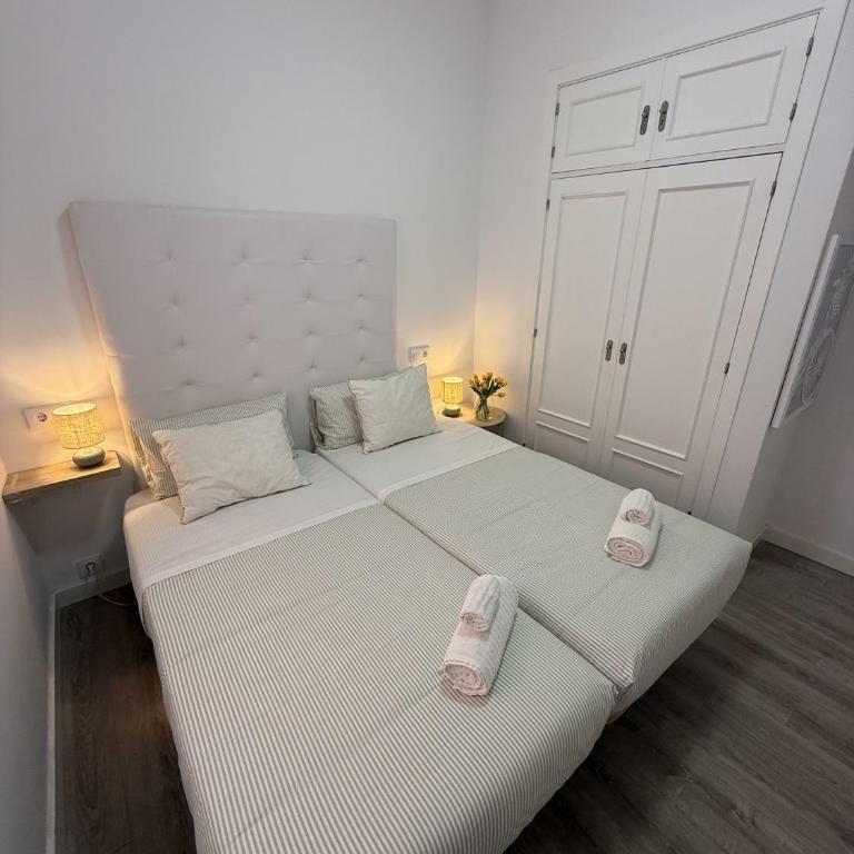 GATU Prioral - Apartamento de 2 dormitorios con vistas a la ciudad - 4