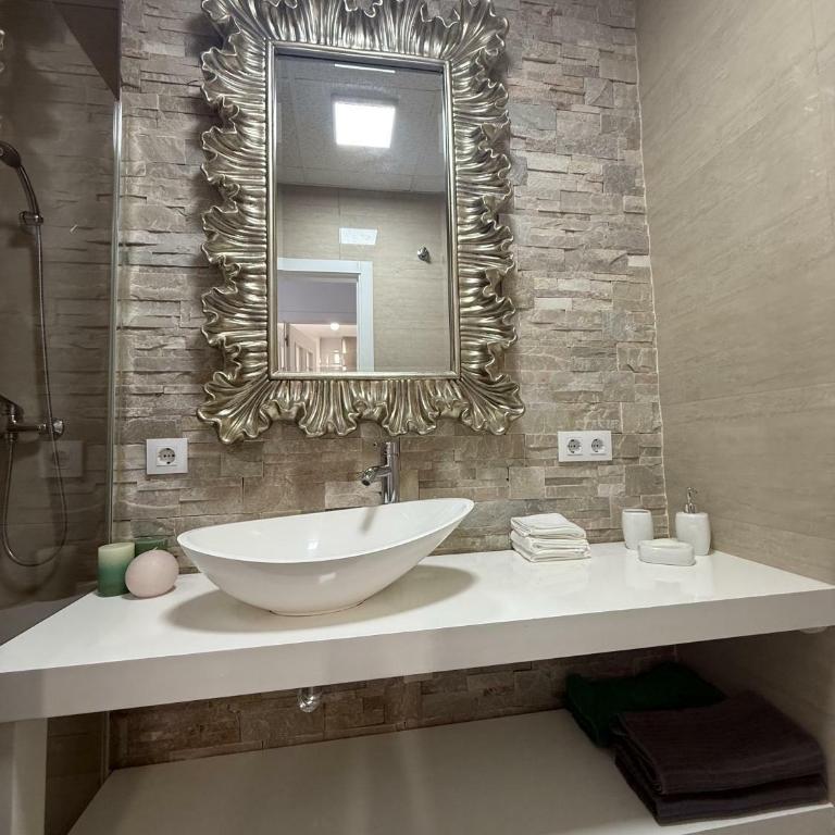 GATU Prioral - Apartamento de 2 dormitorios con vistas a la ciudad - 28