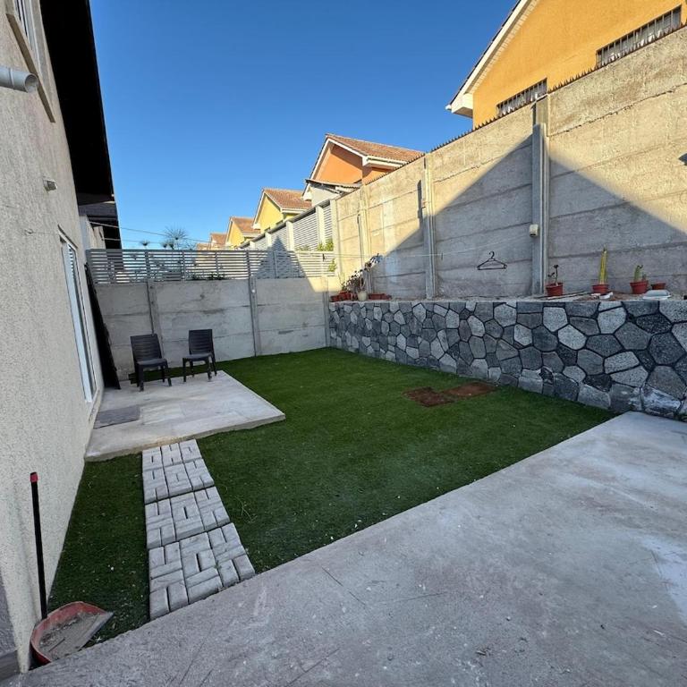 Casa tranquila en barrio residencial - Three-Bedroom Home - 5