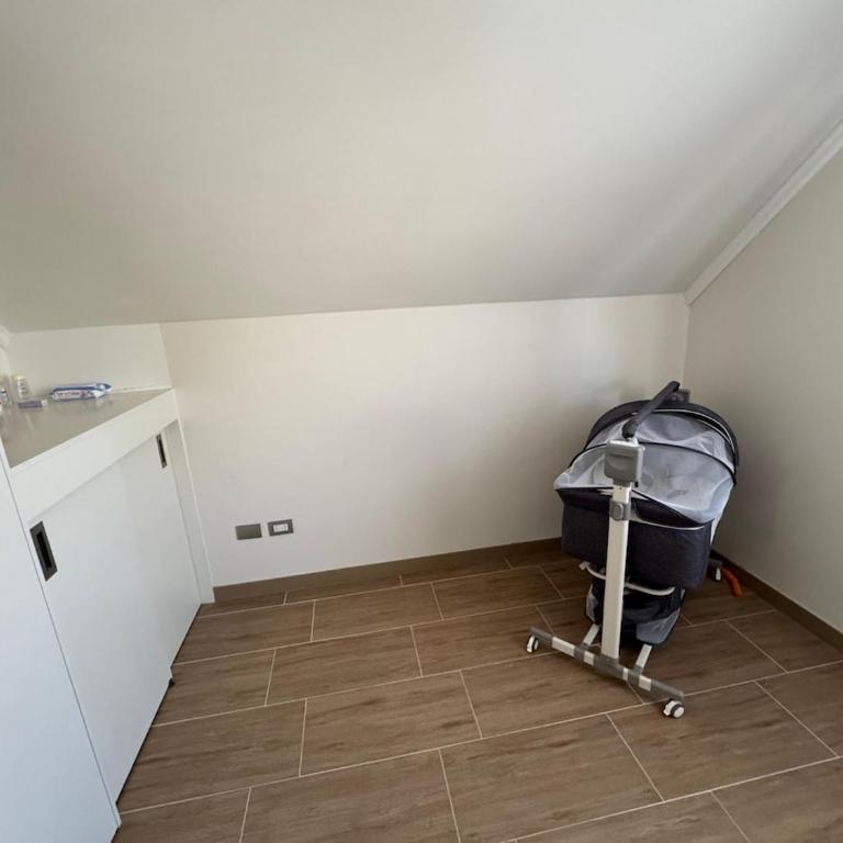 Casa tranquila en barrio residencial - Three-Bedroom Home - 13