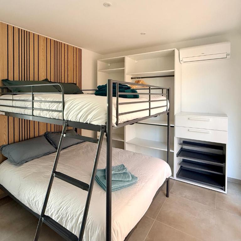 Villa bord de mer avec piscine et jardin tropical - Seaside villa with pool and tropical garden - Villa 3 Chambres - 13