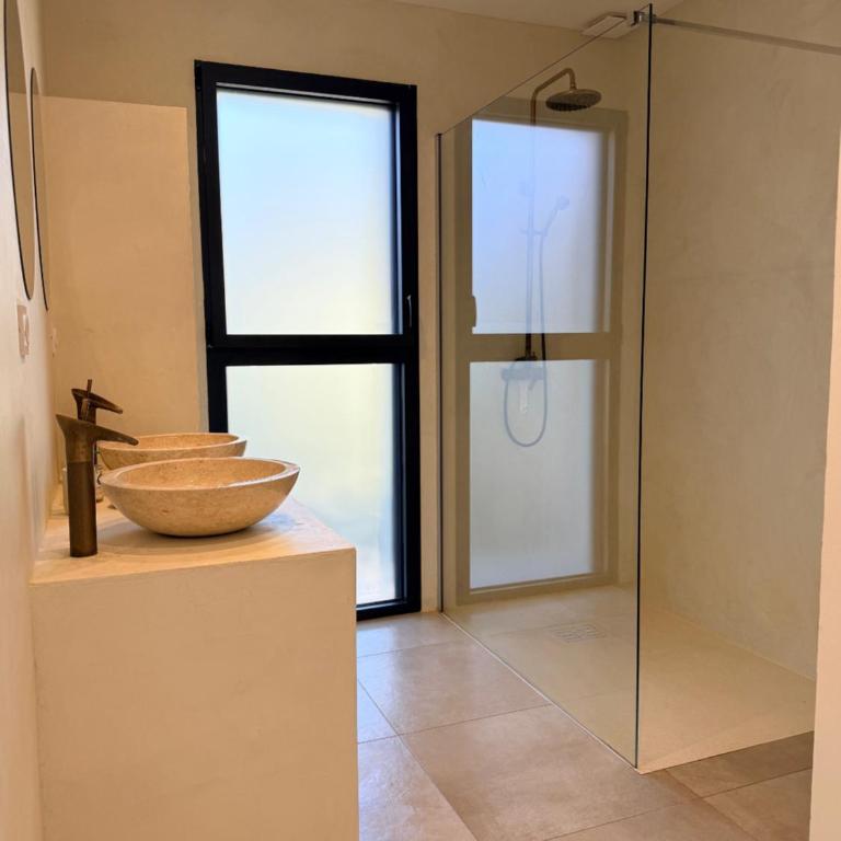 Villa bord de mer avec piscine et jardin tropical - Seaside villa with pool and tropical garden - Villa 3 Chambres - 21