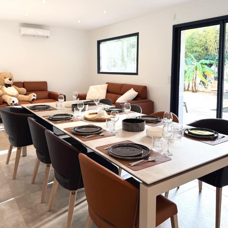 Villa bord de mer avec piscine et jardin tropical - Seaside villa with pool and tropical garden - Villa 3 Chambres - 55