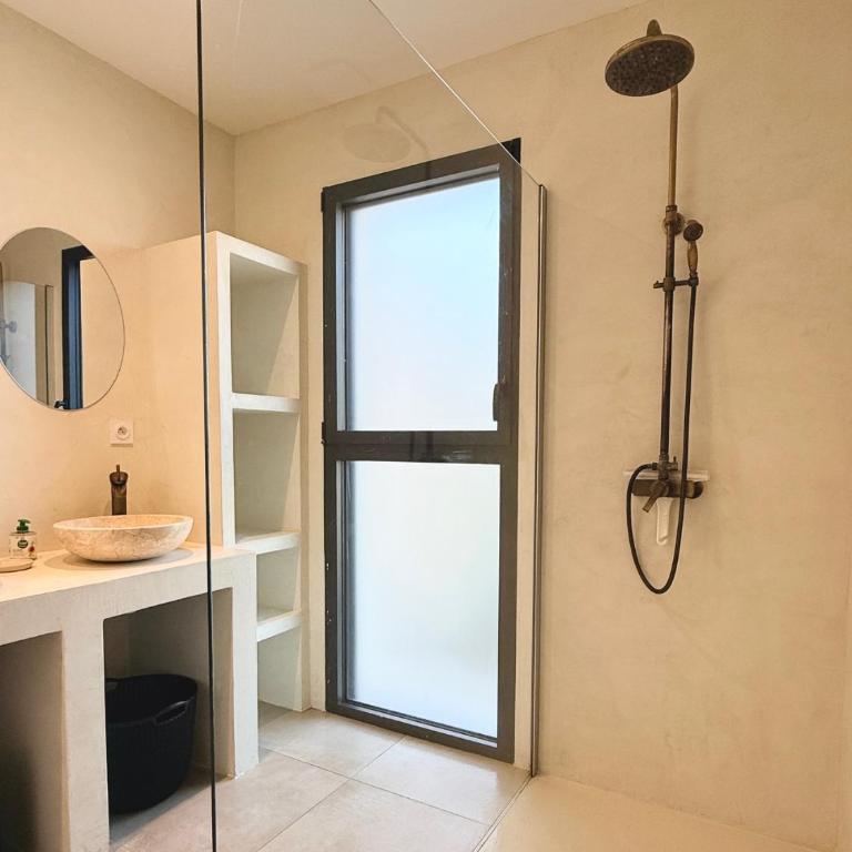 Villa bord de mer avec piscine et jardin tropical - Seaside villa with pool and tropical garden - Villa 3 Chambres - 56