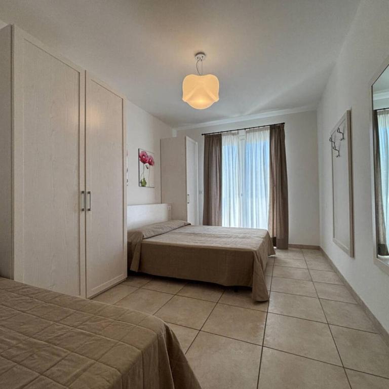 Bright apartment with swimming pool and solarium - Appartement - 12