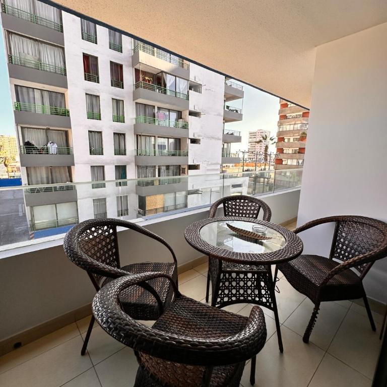 Azul 1 a dos cuadras de playa Cavancha - Two-Bedroom Apartment - 2