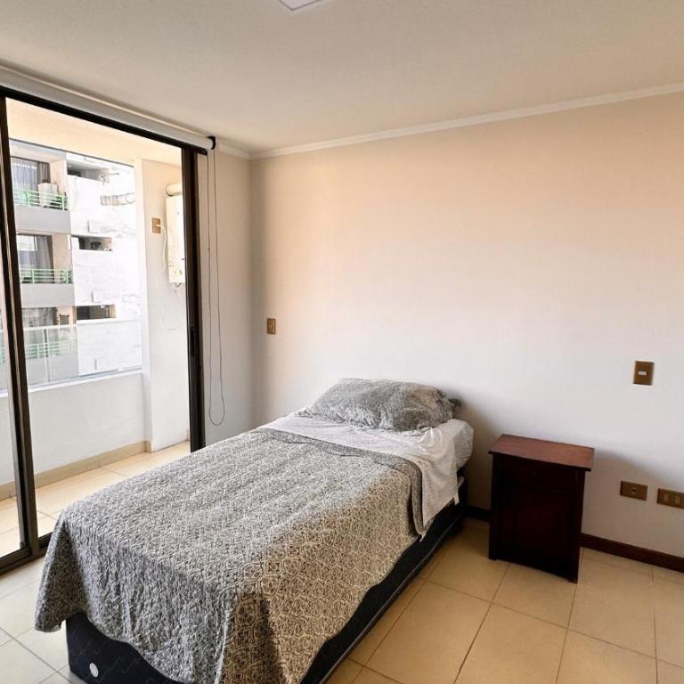 Azul 1 a dos cuadras de playa Cavancha - Two-Bedroom Apartment - 24