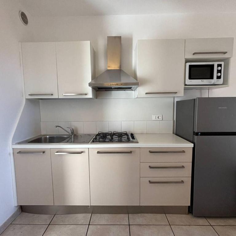 Flat with swimming pool and balcony - Appartamento - 9