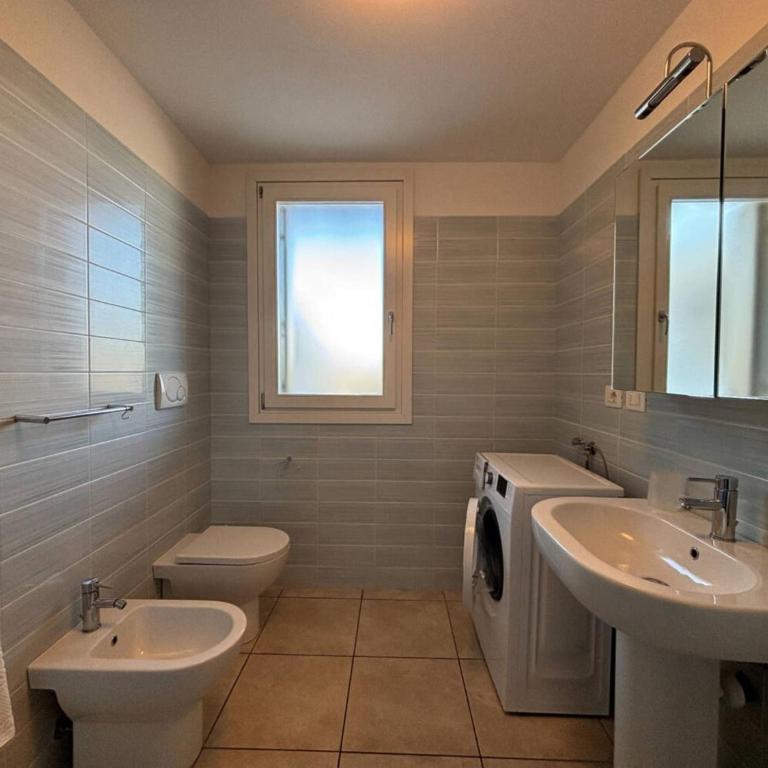 Flat with swimming pool and balcony - Appartamento - 21