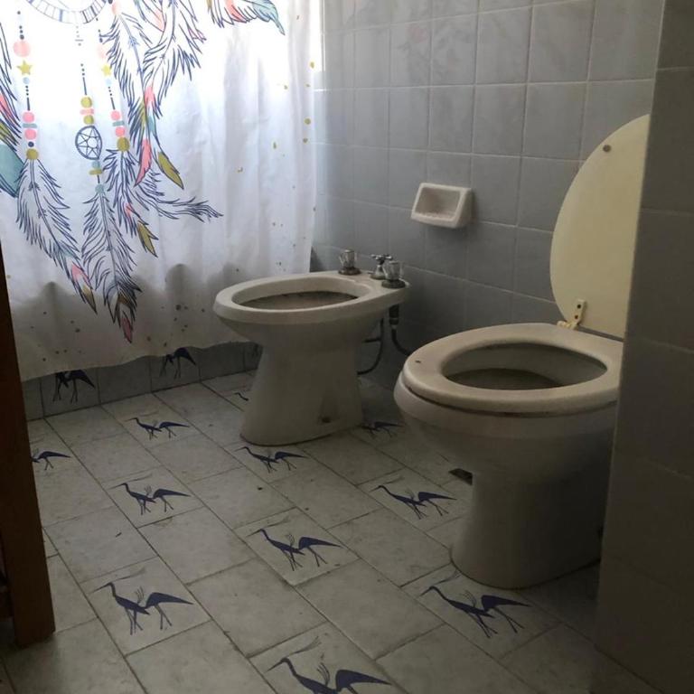 Amplio Dpto para 5 personas, SOLO FAMILIAS, cerca del Puerto y centro de Alem - Three-Bedroom Apartment - 19