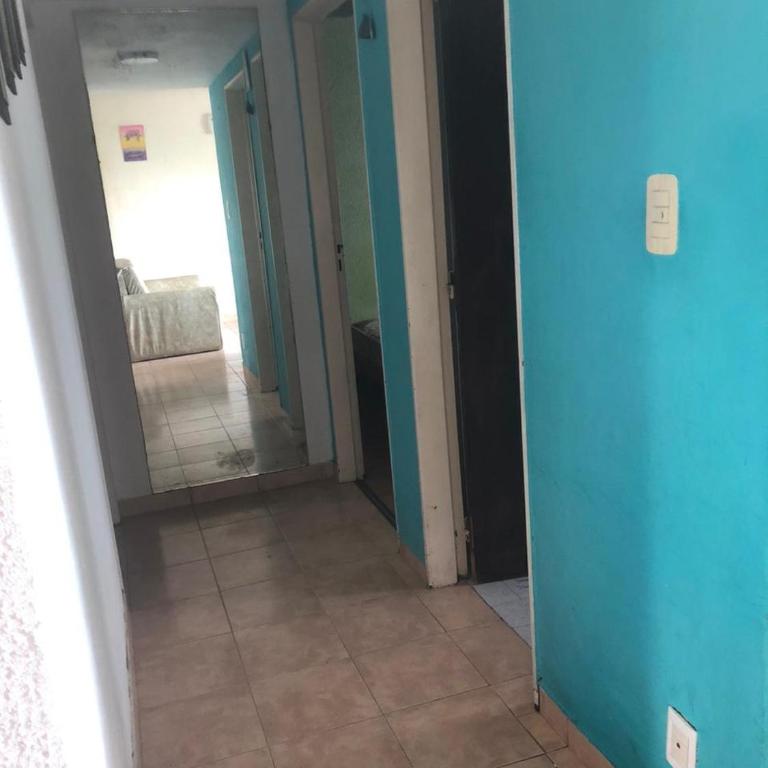 Amplio Dpto para 5 personas, SOLO FAMILIAS, cerca del Puerto y centro de Alem - Three-Bedroom Apartment - 22