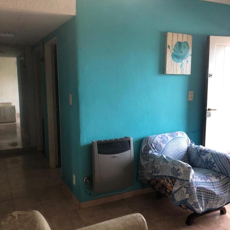 Amplio Dpto para 5 personas, SOLO FAMILIAS, cerca del Puerto y centro de Alem - Three-Bedroom Apartment - 46