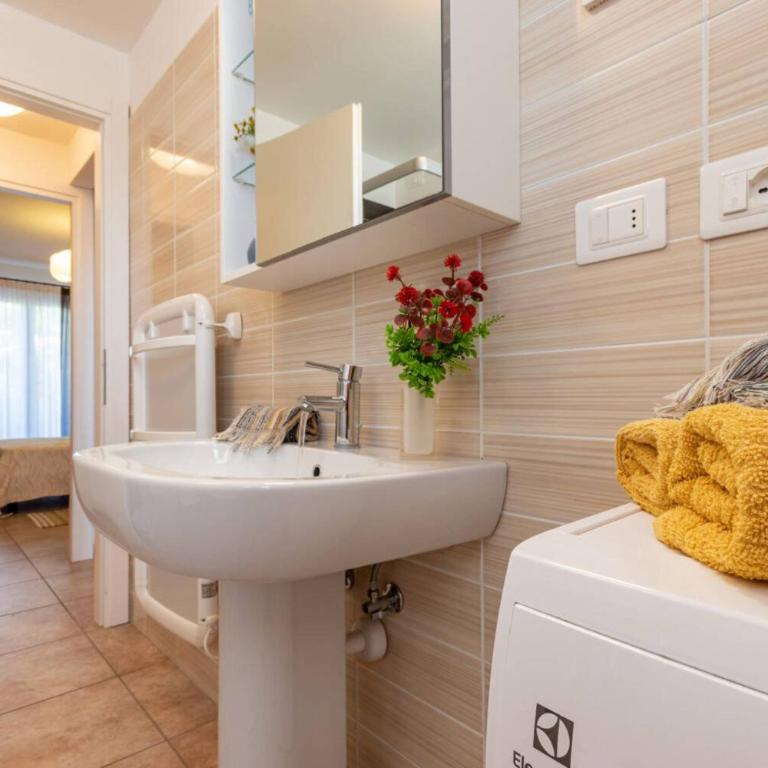 Comfy apartment with shared pool - Appartamento - 17
