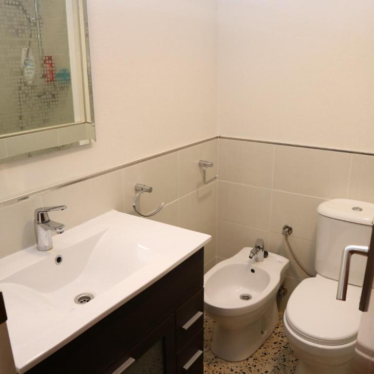 Roses II 2-8 - Apartamento de 2 dormitorios con terraza y vistas al mar - 13