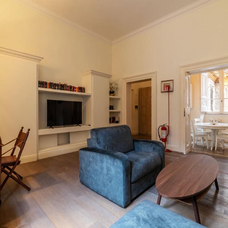 Fontanella Borghese 35 - FromHometoRome - Two-Bedroom Apartment - 35