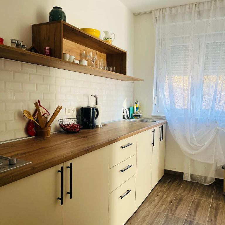 Apt Lirija - Free Garage&Parking - One-Bedroom Apartment - 3