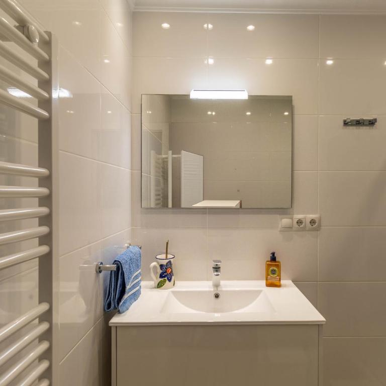 RentitSpain - Nerja - Apartamentos Vistas Únicas al Mar Mediterráneo - Two-Room Apartment - 2