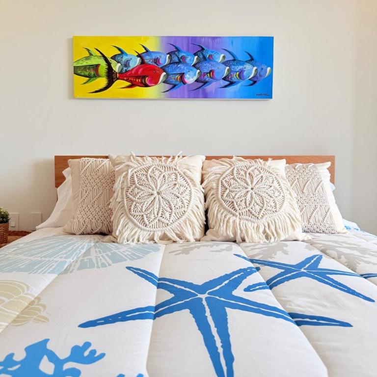 Magnificent Apartment - Beach - Jacuzzis! - Two-Bedroom Apartment - 13