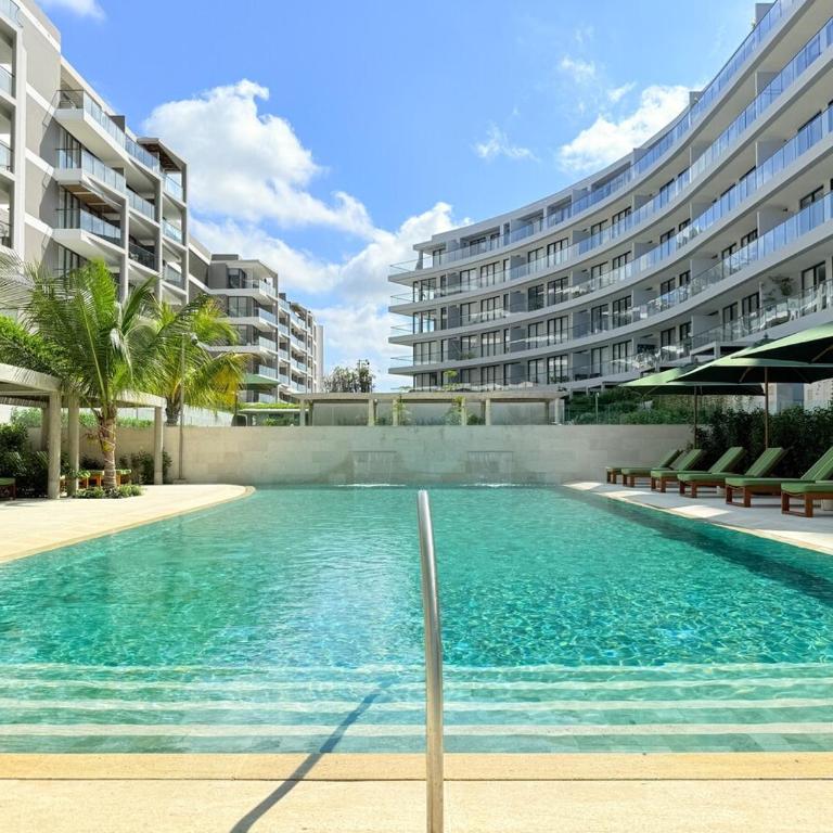 Magnificent Apartment - Beach - Jacuzzis! - Two-Bedroom Apartment - 47