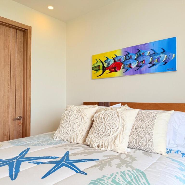 Magnificent Apartment - Beach - Jacuzzis! - Two-Bedroom Apartment - 14