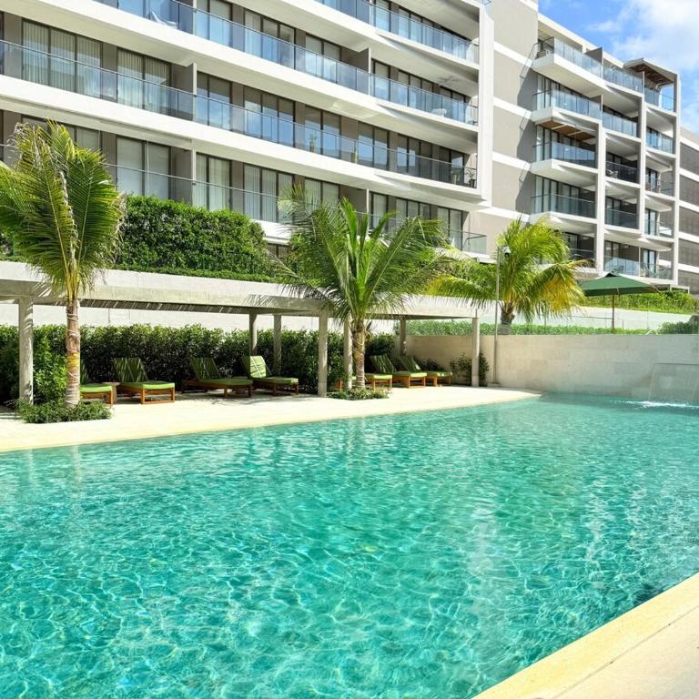 Magnificent Apartment - Beach - Jacuzzis! - Two-Bedroom Apartment - 34