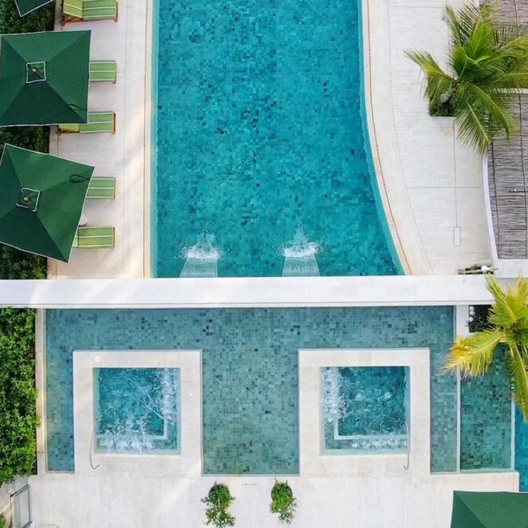 Magnificent Apartment - Beach - Jacuzzis! - Two-Bedroom Apartment - 12