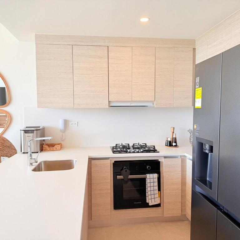 Magnificent Apartment - Beach - Jacuzzis! - Two-Bedroom Apartment - 57