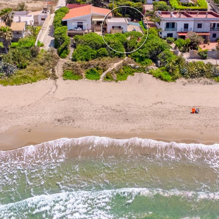 Montalbano House by Biddizzi Rari - Accesso diretto alla spiaggia, casa al mare - One-Bedroom House - 2