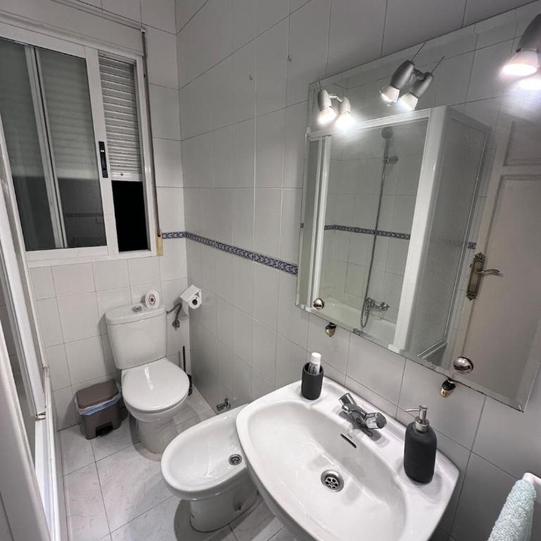 Apartamento grande zona catedral centro - Three-Bedroom Apartment - 49