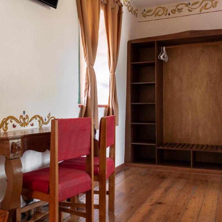 Hospedaje La Florida - Habitación Cuádruple Clásica - 2