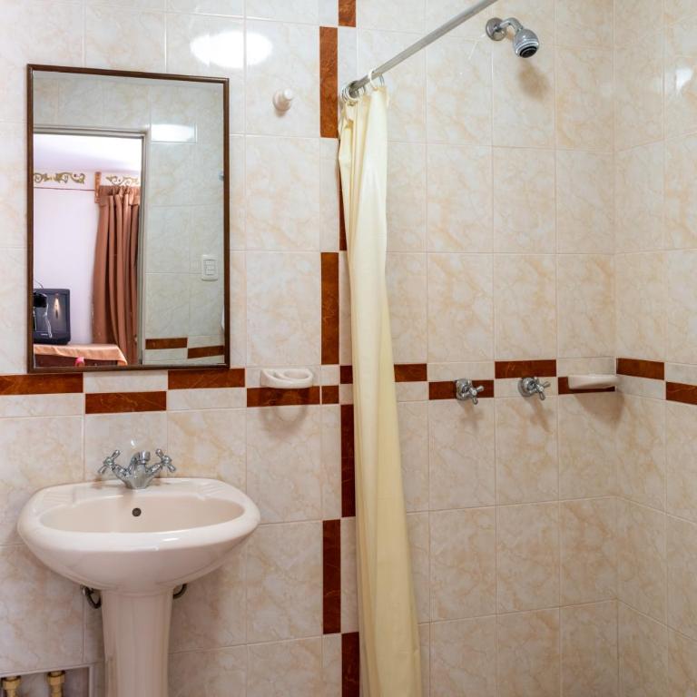 Hospedaje La Florida - Habitación Doble - 2 camas - 2