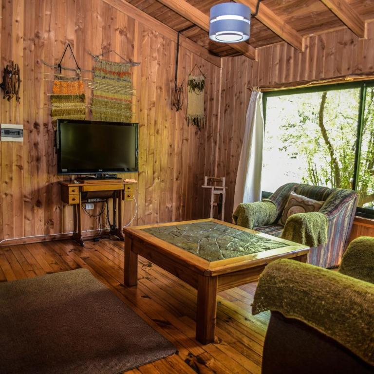 Cabañas y tinajas Rukaleufu - Three-Bedroom Vacation Home - 2