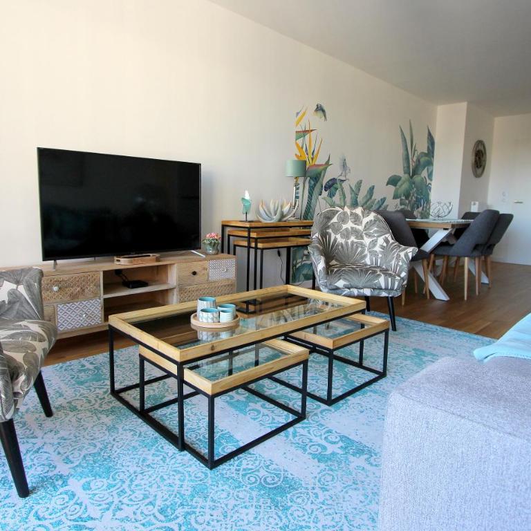 DAM1 - Disneyland Paris & Val d'Europe - Parking & Wifi - Two-Bedroom Apartment with Balcony - 2