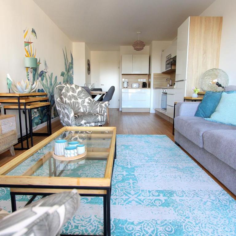 DAM1 - Disneyland Paris & Val d'Europe - Parking & Wifi - Two-Bedroom Apartment with Balcony - 7