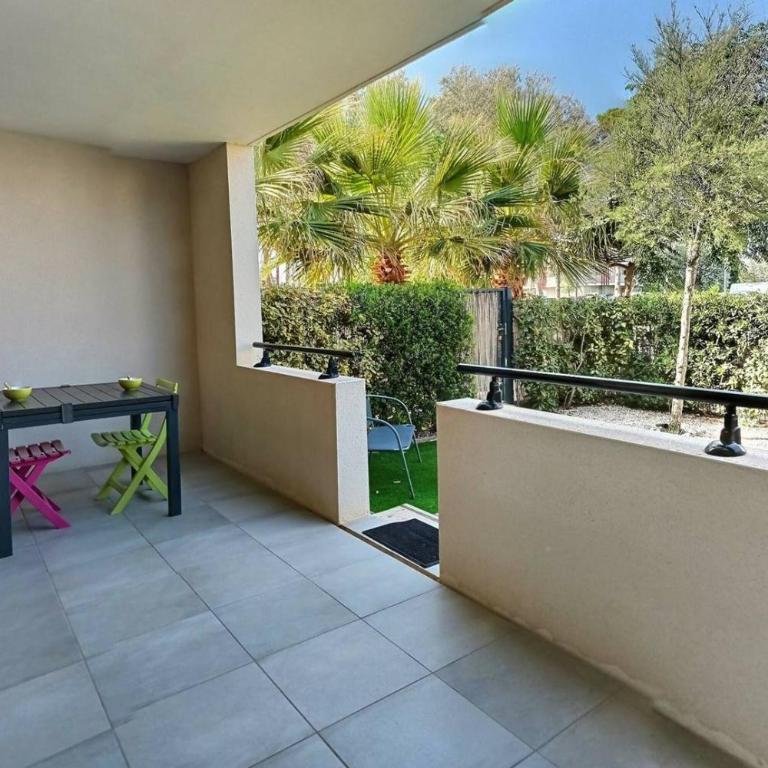 Perra - Appartamento con Vista Giardino - 9