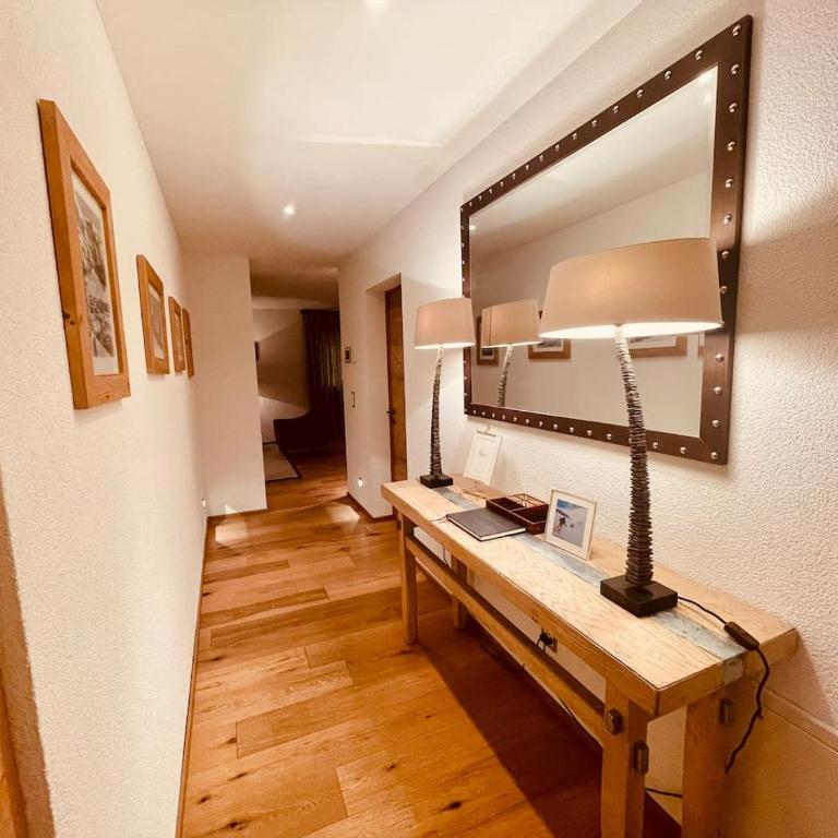 Elegant apartment in Flims close to Lake Caumasee - Apartment - 56