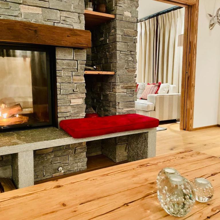 Elegant apartment in Flims close to Lake Caumasee - Apartment - 44