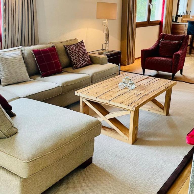 Elegant apartment in Flims close to Lake Caumasee - Apartment - 21
