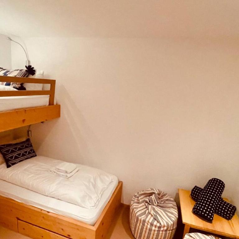 Elegant apartment in Flims close to Lake Caumasee - Apartment - 10