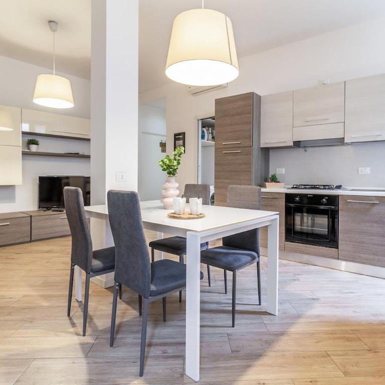 Two-room apartment 5 minutes' walk from the historic center - One-Bedroom Apartment - 2
