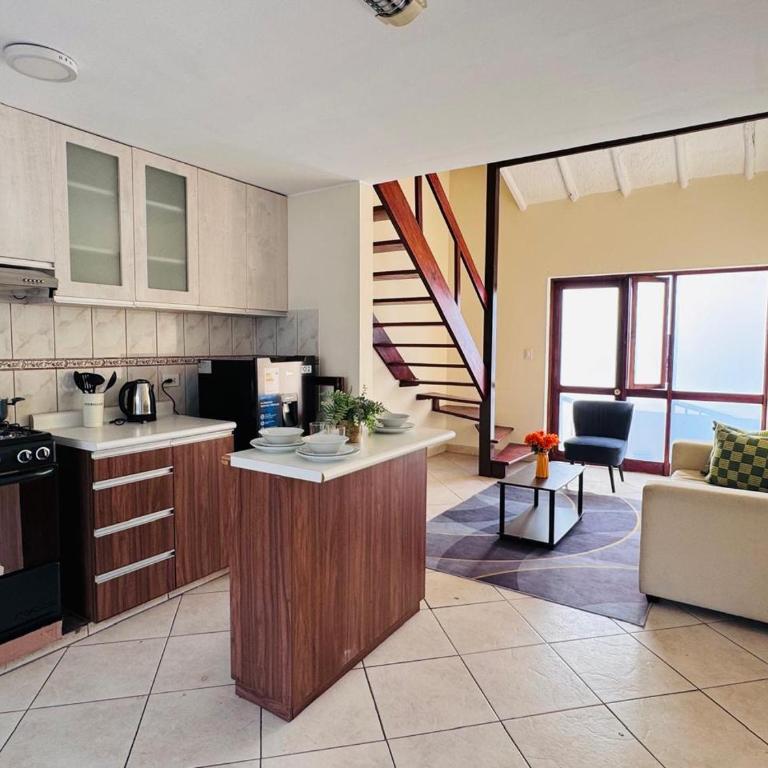 M25 Duplex a media cuadra Embajada de USA - One-Bedroom Apartment - 4