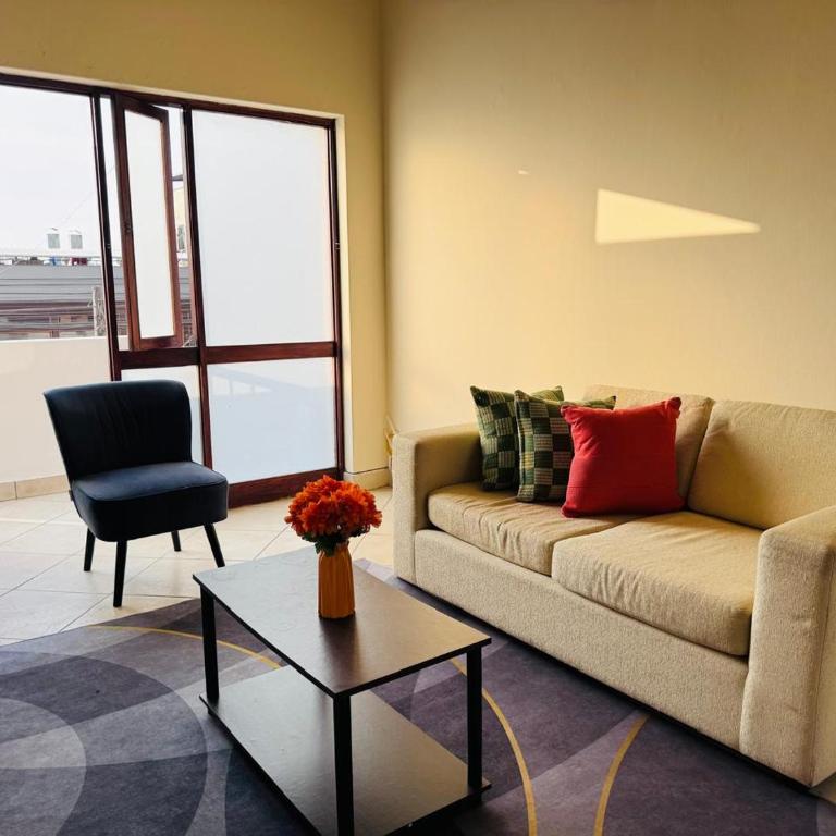 M25 Duplex a media cuadra Embajada de USA - One-Bedroom Apartment - 12