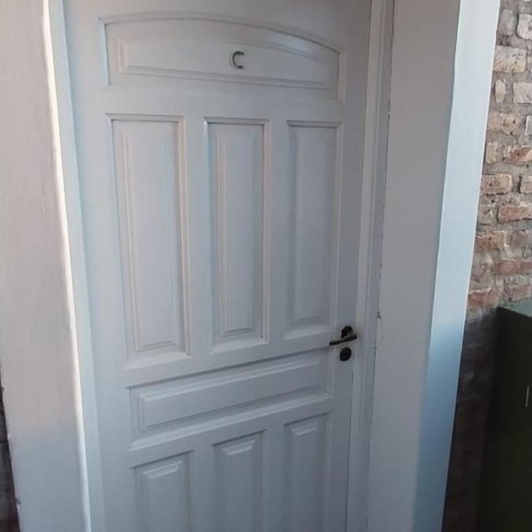 Los Hermanos - One-Bedroom Apartment - 1