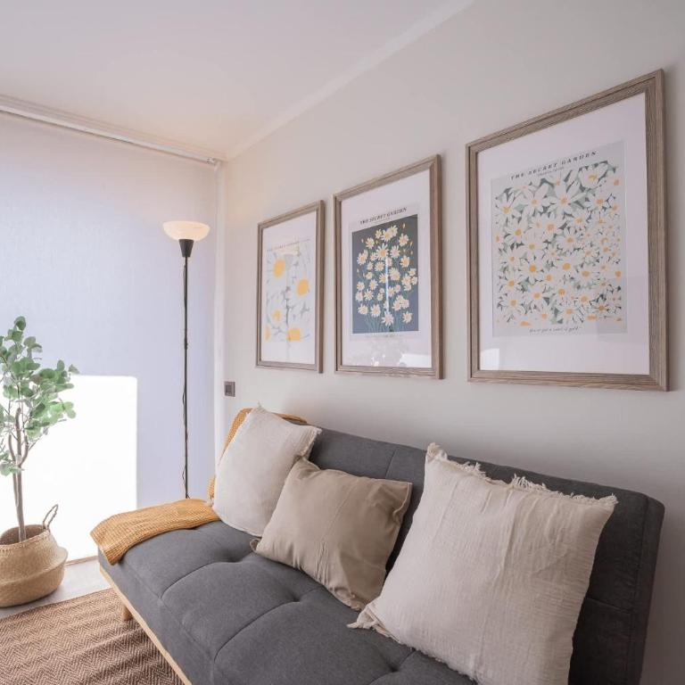 Unwind in a Prime Location by Costanera Center - Apartment - 1